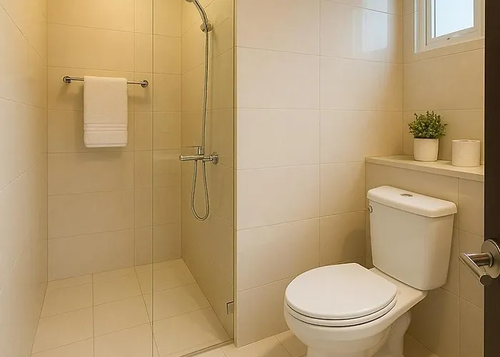 Sunset Retreat - 4 Bedroom Near Solaire 14pax * Manila