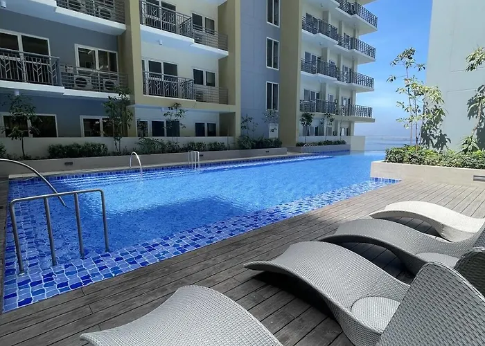 Sunset Retreat - 4 Bedroom Near Solaire 14pax * Manila