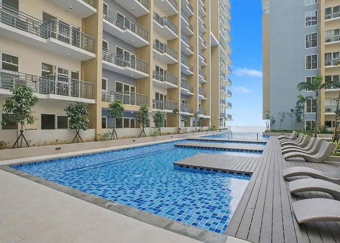 Sunset Retreat - 4 Bedroom Near Solaire 14pax * Manila