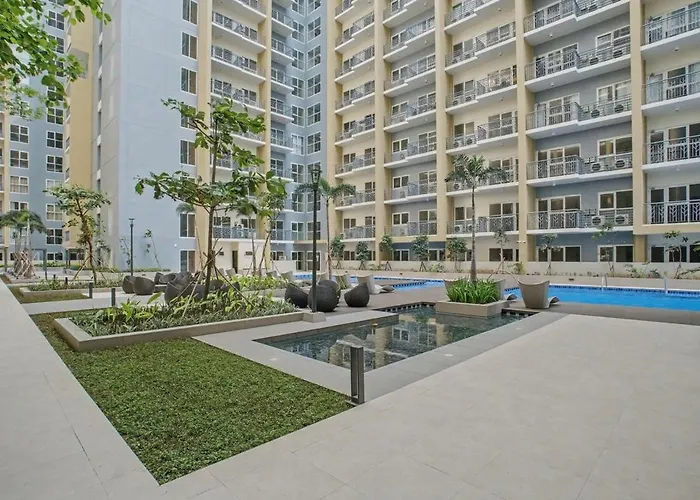 Sunset Retreat - 4 Bedroom Near Solaire 14pax Apartamento