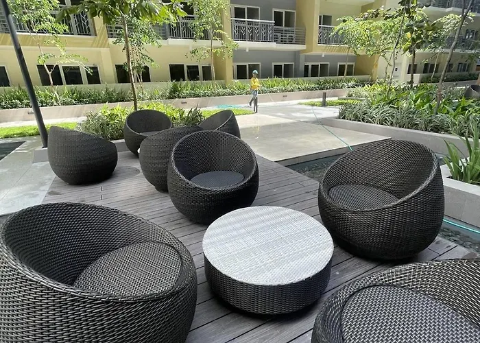 Sunset Retreat - 4 Bedroom Near Solaire 14pax Apartamento Manila