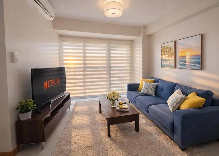 Sunset Retreat - 4 Bedroom Near Solaire 14pax