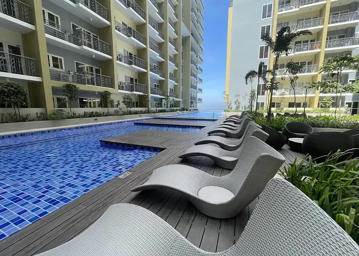 Sunset Retreat - 4 Bedroom Near Solaire 14pax Apartamento Manila