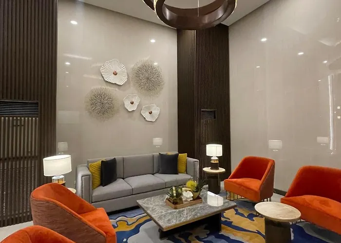 Apartamento Sunset Retreat - 4 Bedroom Near Solaire 14pax